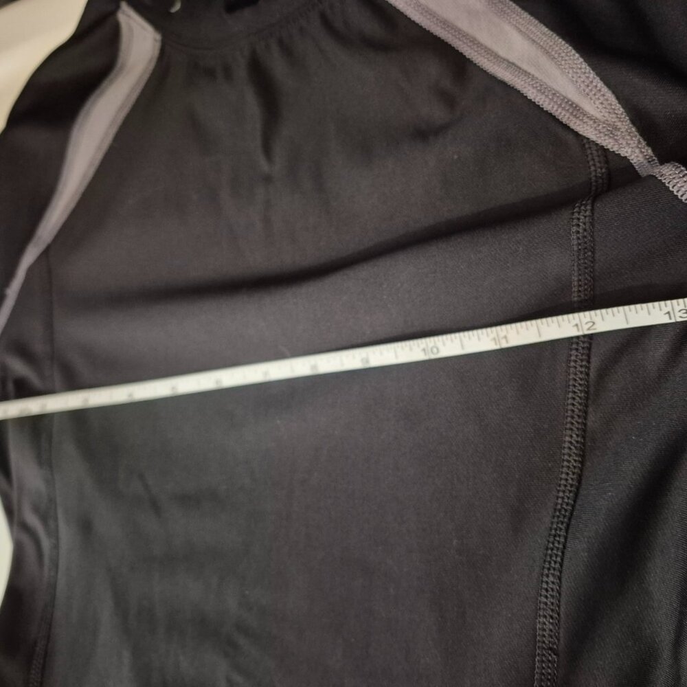 Under Armour Stretchy Base Layer - Picture 4 of 7